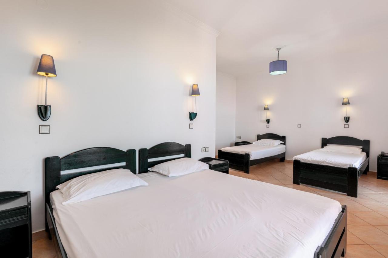 אגיוס גורדיוס Pink Palace Beach Resort מראה חיצוני תמונה