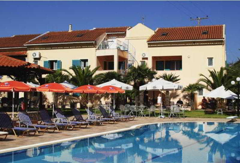 אגיוס גורדיוס Pink Palace Beach Resort מראה חיצוני תמונה