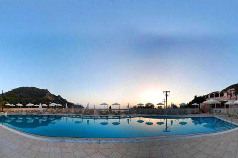 אגיוס גורדיוס Pink Palace Beach Resort מראה חיצוני תמונה