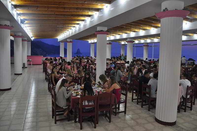 אגיוס גורדיוס Pink Palace Beach Resort מראה חיצוני תמונה